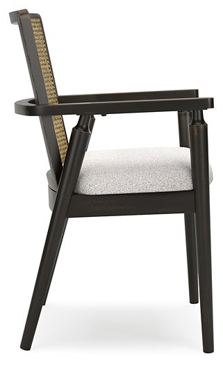 Galliden Dining Arm Chair - Woo Town Furniture (Worcester,MA)