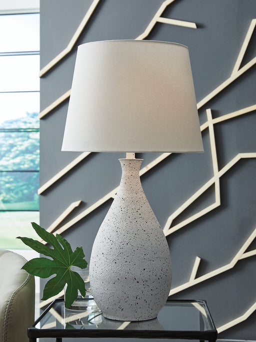 Wyattford Table Lamp - Woo Town Furniture (Worcester,MA)