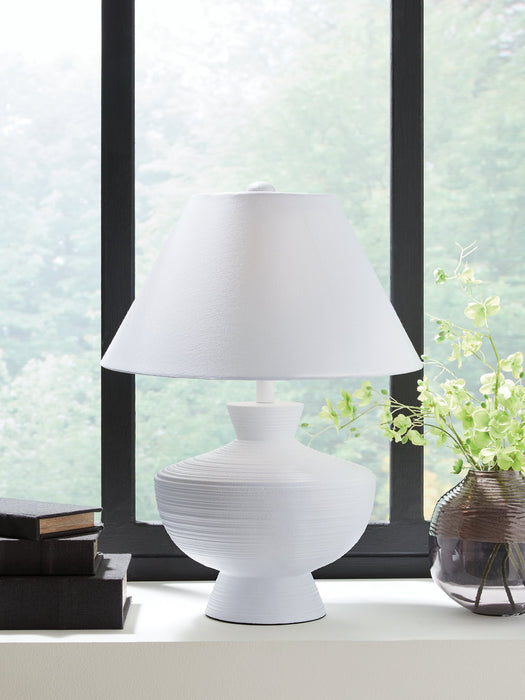 Harelwood Table Lamp - Woo Town Furniture (Worcester,MA)