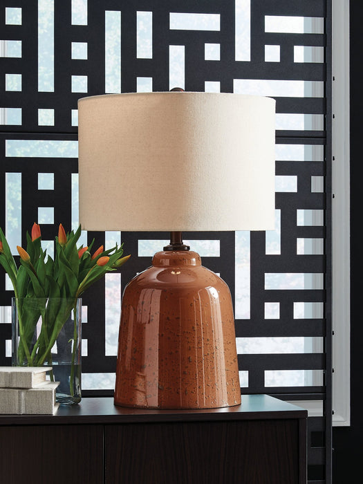 Aaleahya Table Lamp - Woo Town Furniture (Worcester,MA)