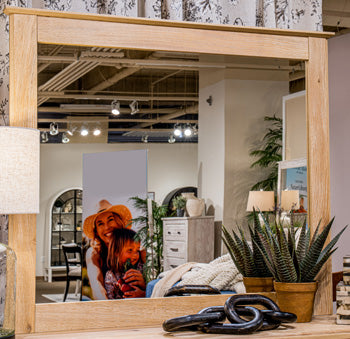 Makidern Bedroom Mirror - Woo Town Furniture (Worcester,MA)