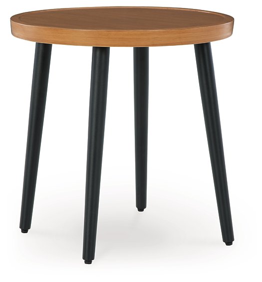 Horizon Hall Outdoor End Table - Woo Town Furniture (Worcester,MA)