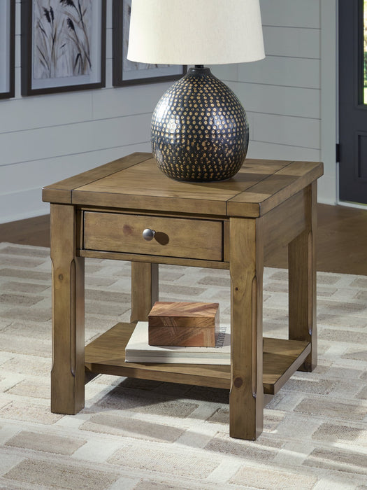 Vandenmore End Table - Woo Town Furniture (Worcester,MA)