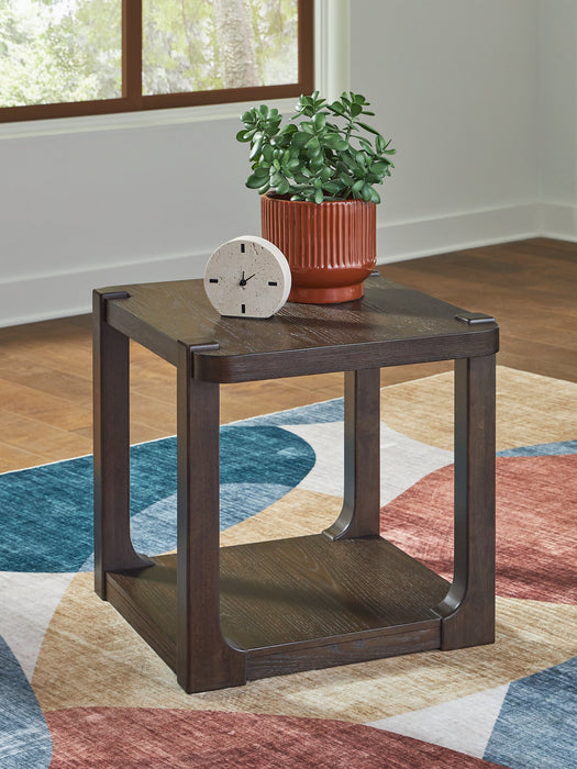 Breckington End Table - Woo Town Furniture (Worcester,MA)