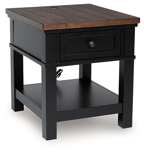 Wildenauer End Table - Woo Town Furniture (Worcester,MA)