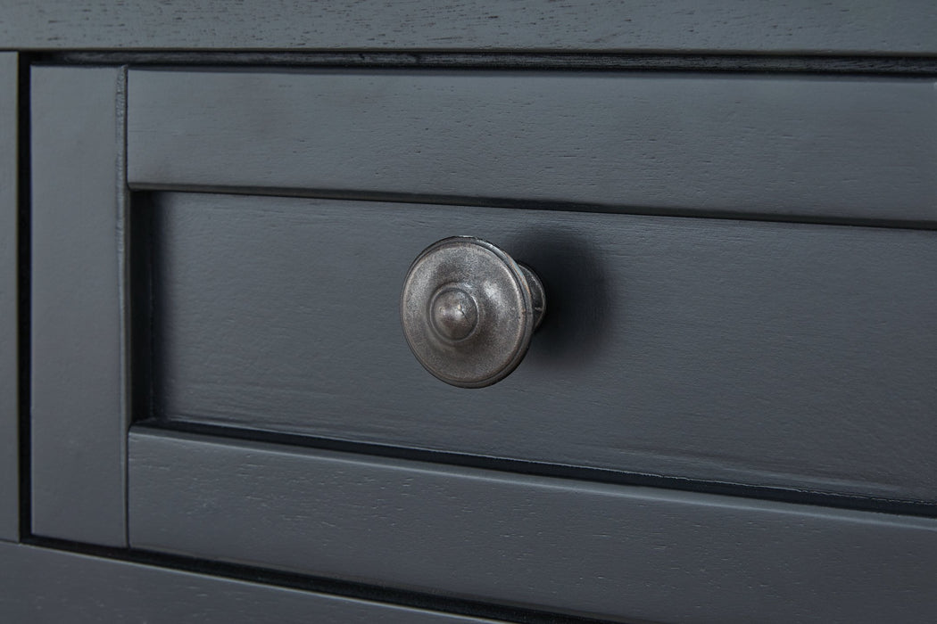 Wildenauer Chairside End Table - Woo Town Furniture (Worcester,MA)