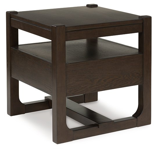 Breckington End Table - Woo Town Furniture (Worcester,MA)