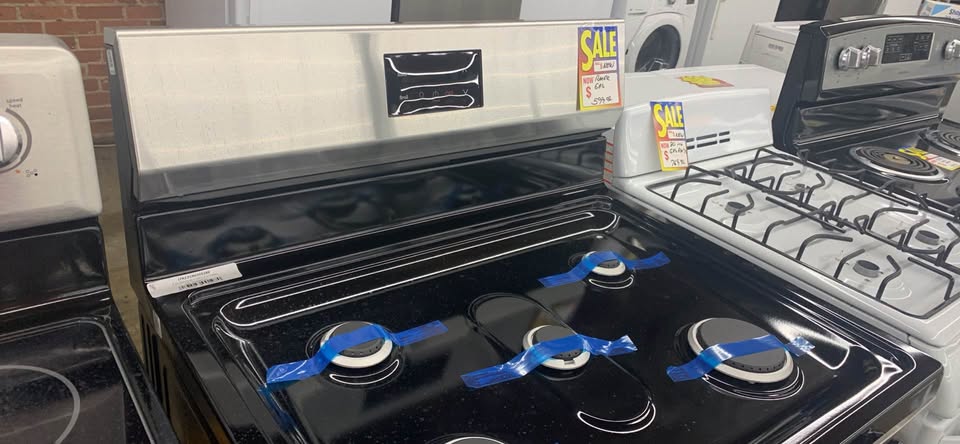 New Frigidaire Gas Stove - Woo Town Furniture (Worcester,MA)