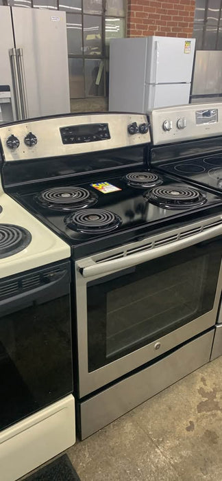 Used GE Stainless steel & black Stove - Woo Town Furniture (Worcester,MA)
