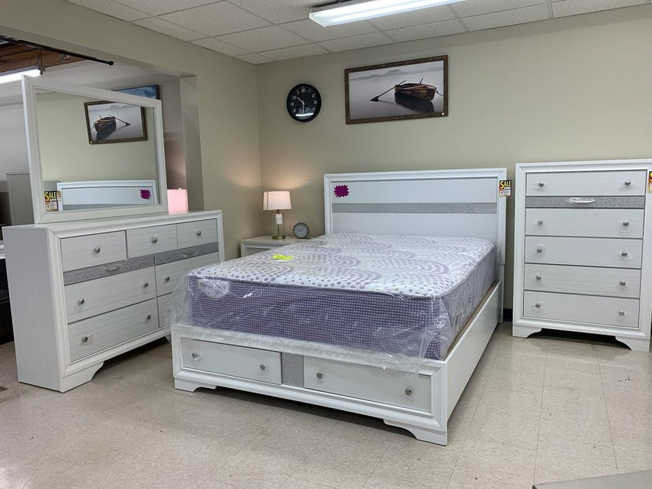 (4) Piece Queen Bedroom Set White Matrix